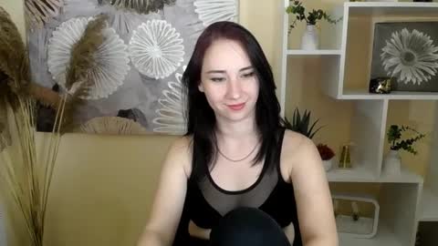Diana online show from October 2025 09:01:01 PM