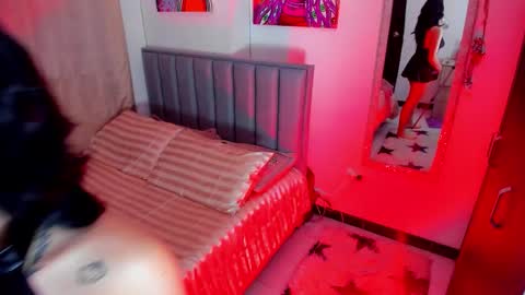 MOON online show from September 2025 12:10:01 AM