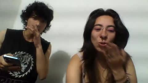 Snapshot of moonandzukko chatting on June 2026 11:27:02 PM moonandzukko online show from June 2026 11:27:02 PM