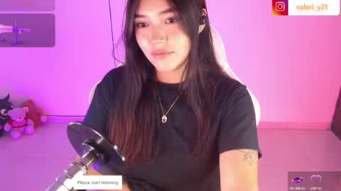Snapshot of moonbella_bell chatting on June 2026 03:31:01 AM bell online show from June 2026 03:31:01 AM