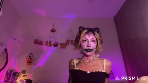 Cinna online show from October 2025 11:56:02 PM