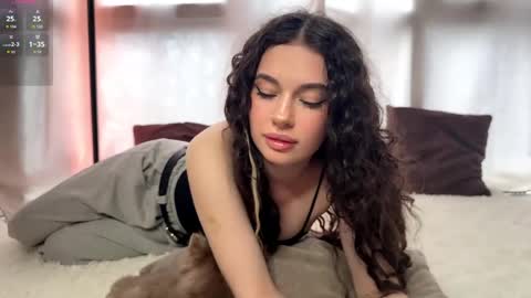 moonfaairy online show from April 2026 05:27:01 AM