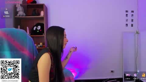 MOON  online show from December 2024 09:11:01 PM