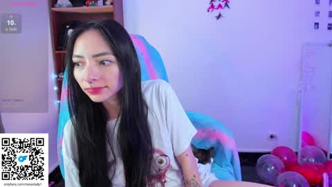 MOON  online show from February 2025 02:29:02 AM