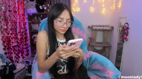 MOON  online show from April 2026 04:59:01 AM