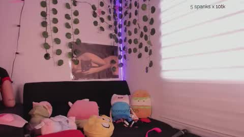 moonliight__ online show from October 2025 09:10:02 PM