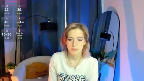 Asuna online show from September 2025 01:32:01 PM