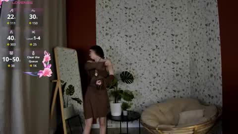 Asuna online show from November 2025 01:44:01 PM