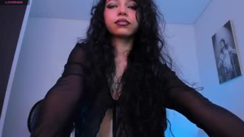 Snapshot of moonmadison chatting on July 2026 05:16:02 PM Madison online show from July 2026 05:16:02 PM
