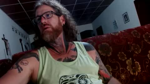 Snapshot of moonroxxx chatting on February 2025 07:09:01 AM Scott and online show from February 2025 07:09:01 AM