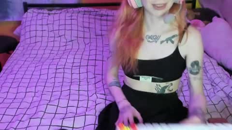 Snapshot of moonscarr chatting on April 2026 03:09:02 PM Coraline online show from April 2026 03:09:02 PM