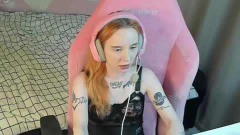 Snapshot of moonscarr chatting on April 2026 01:08:02 PM Coraline online show from April 2026 01:08:02 PM