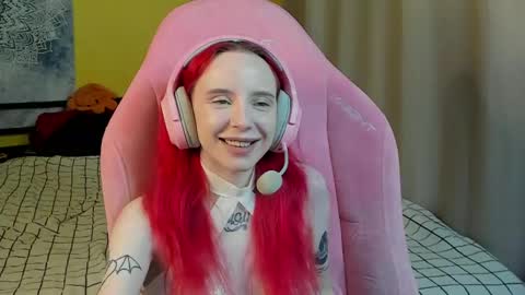 Snapshot of moonscarr chatting on April 2026 04:58:02 PM Coraline online show from April 2026 04:58:02 PM