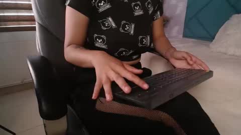 Michelle online show from March 2025 07:21:02 PM