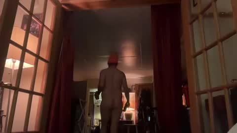 Moon online show from February 2025 01:44:02 AM