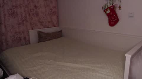 moore_alice online show from January 2026 12:24:01 AM