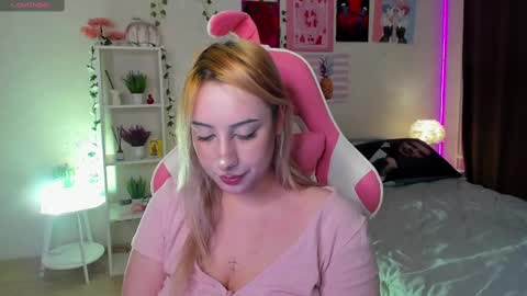 Morana Mayer online show from February 2025 07:06:01 AM