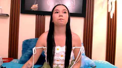 alexia online show from September 2025 07:14:02 PM