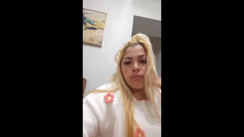 moreno2582 online show from April 2026 05:43:01 AM