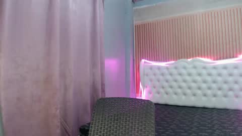 hardmorenoxx online show from July 2026 04:02:01 PM