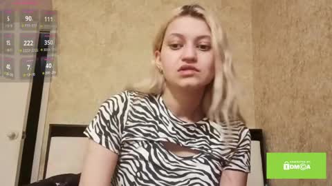 Snapshot of morgankesey chatting on March 2026 09:16:02 PM Eva is here now help me get 50 thumbs up pls online show from March 2026 09:16:02 PM