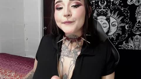 Morgan Moon online show from October 2025 11:46:02 PM