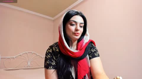 Snapshot of moroccan_diamond_ chatting on December 2024 07:01:01 PM Medina online show from December 2024 07:01:01 PM