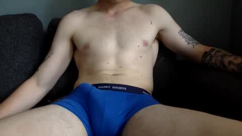 morowin_ online show from June 2026 12:51:02 PM