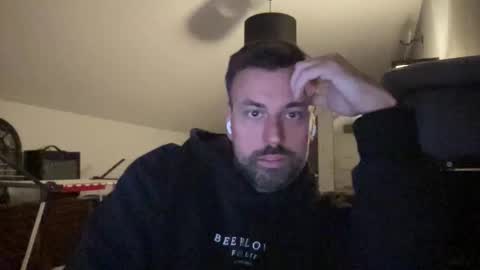 morty87geil online show from November 2025 05:35:01 PM