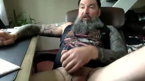 Snapshot of mountainman69696 chatting on April 2026 06:16:01 PM mountainman69696 online show from April 2026 06:16:01 PM
