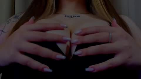 Carolina online show from March 2026 04:02:02 PM