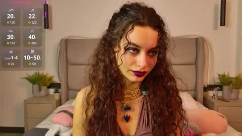 Luna online show from February 2026 09:22:02 PM