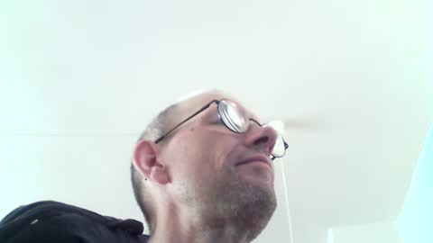 Snapshot of moviem1978 chatting on July 2026 01:58:01 PM Frederik online show from July 2026 01:58:01 PM