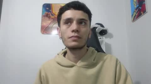 Snapshot of mr_andresr chatting on May 2026 03:35:02 AM Andy online show from May 2026 03:35:02 AM