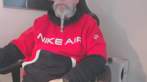 mr_boombastic2021 online show from February 2025 10:44:02 AM