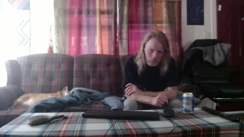 Snapshot of mr_happy12 chatting on October 2025 09:32:02 PM mr_happy12 online show from October 2025 09:32:02 PM