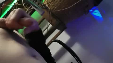 mr_longnight online show from October 2025 05:13:01 AM