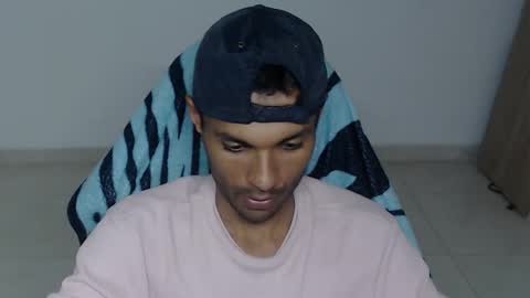 Max online show from November 2025 05:12:01 PM