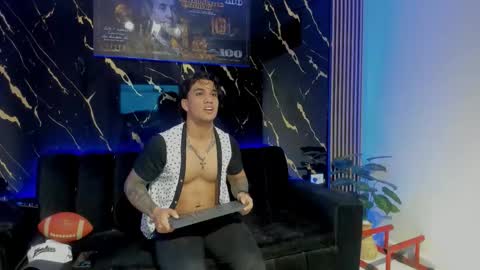 mr_maximo online show from February 2026 03:46:01 AM