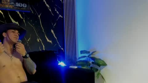 mr_maximo online show from March 2026 05:19:01 AM