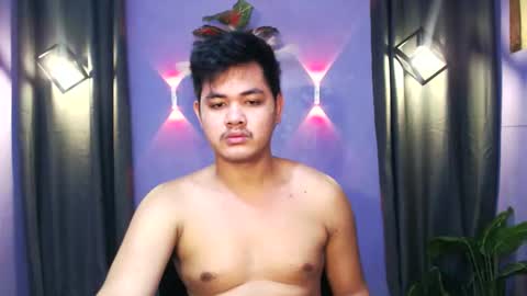 Snapshot of mr_olivercummerx chatting on October 2025 07:51:02 AM mr_olivercummerx online show from October 2025 07:51:02 AM
