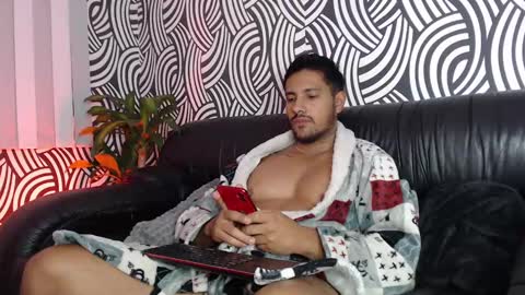 AARON online show from December 2024 09:02:02 AM