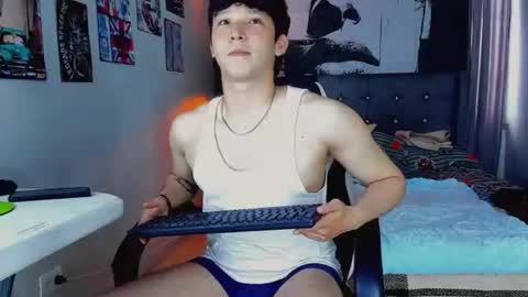 Snapshot of mr_skyy chatting on July 2026 10:23:01 PM thomas online show from July 2026 10:23:01 PM