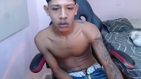 Snapshot of mr_stiven_ chatting on January 2025 12:45:01 AM mr_stiven_ online show from January 2025 12:45:01 AM