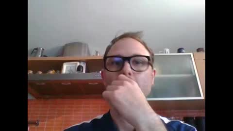 mravocado6 online show from September 2025 12:09:02 PM