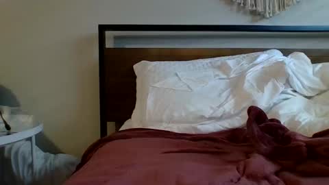 mravocadoman22 online show from February 2026 06:47:02 PM