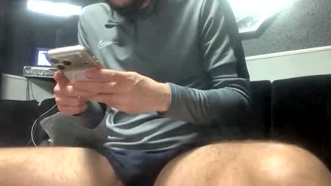 Snapshot of mrb30 chatting on March 2026 10:15:02 PM mrb30 online show from March 2026 10:15:02 PM