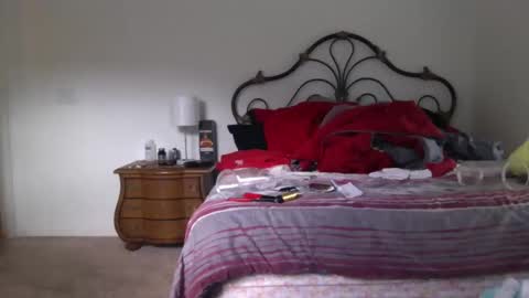 Snapshot of mrbigdthomas chatting on October 2025 12:24:02 PM MrBigDThomas online show from October 2025 12:24:02 PM