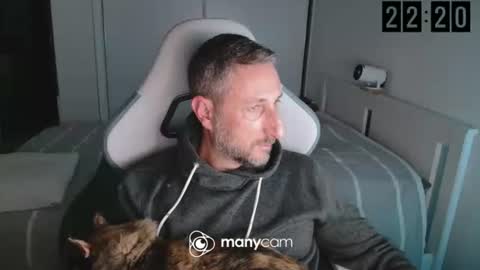 Snapshot of mrdr000 chatting on March 2026 08:20:02 PM mrdr000 online show from March 2026 08:20:02 PM