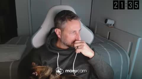 Snapshot of mrdr000 chatting on April 2026 07:33:01 PM mrdr000 online show from April 2026 07:33:01 PM